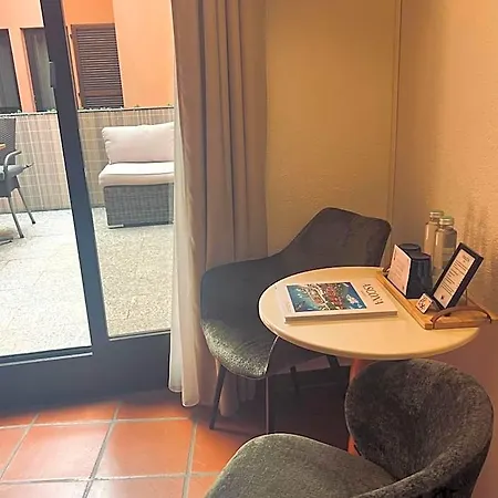 Piazza & Restaurants Hotel Ascona
