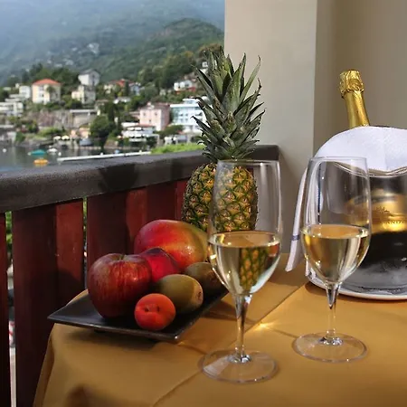 Piazza & Restaurants 2* Ascona