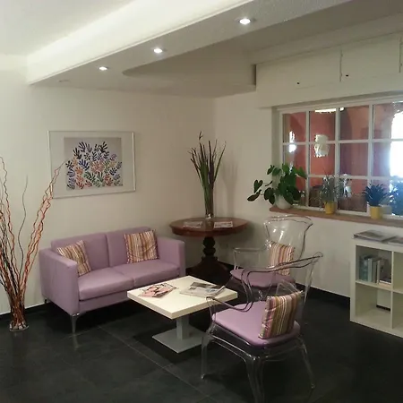 Piazza & Restaurants Hotel