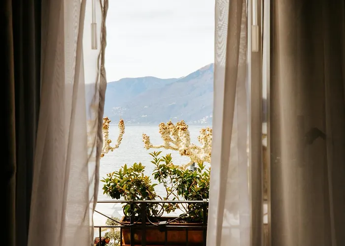 Piazza & Restaurants Hotel 2*