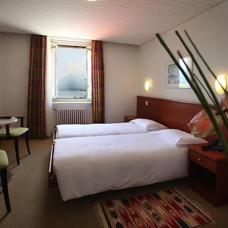 Piazza & Restaurants Hotel 2*